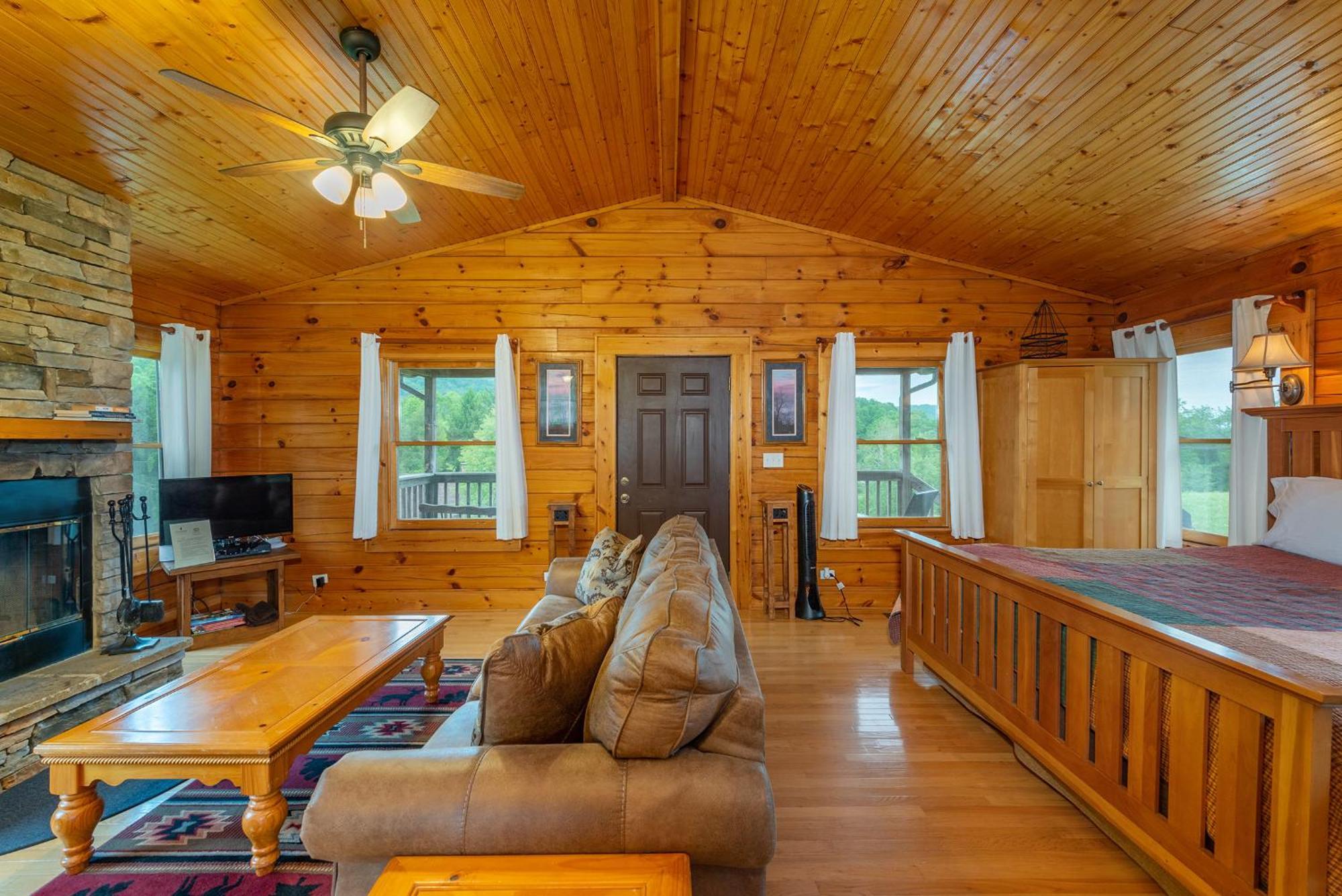 Engadine Inn And Cabins Candler Zewnętrze zdjęcie