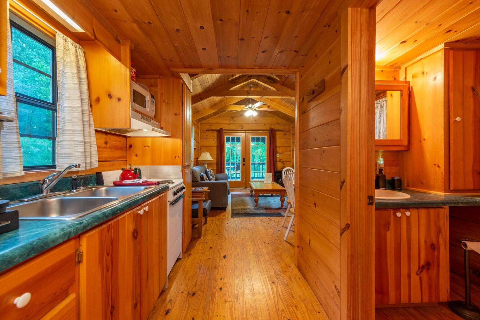 Engadine Inn And Cabins Candler Zewnętrze zdjęcie